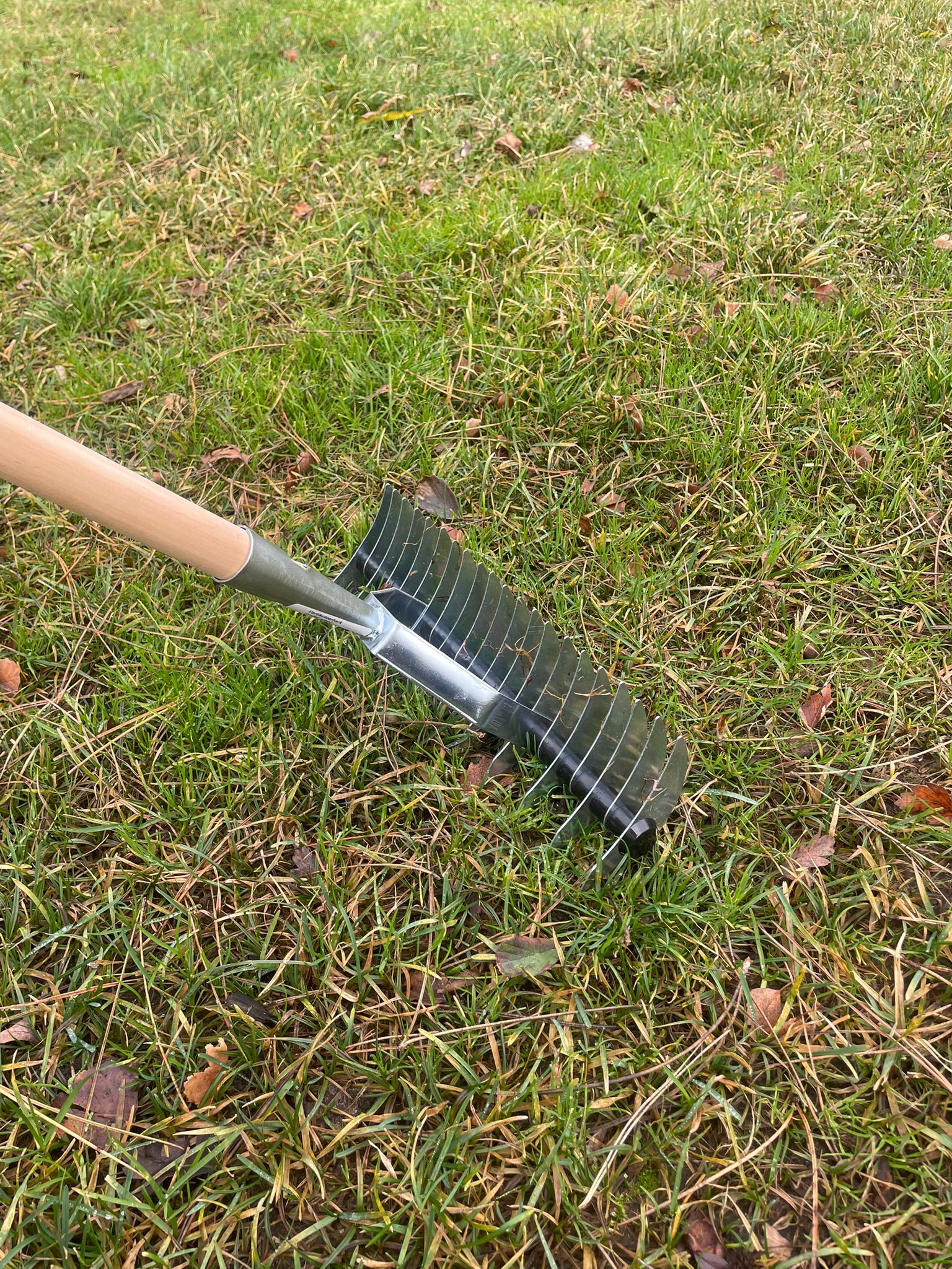 Atlas verticuteerhark verzinkt 36 cm