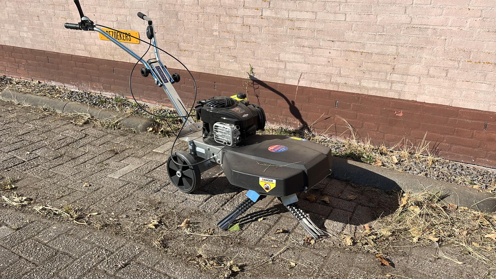 onkruidborstel benzine 99-KWERN PRO 66