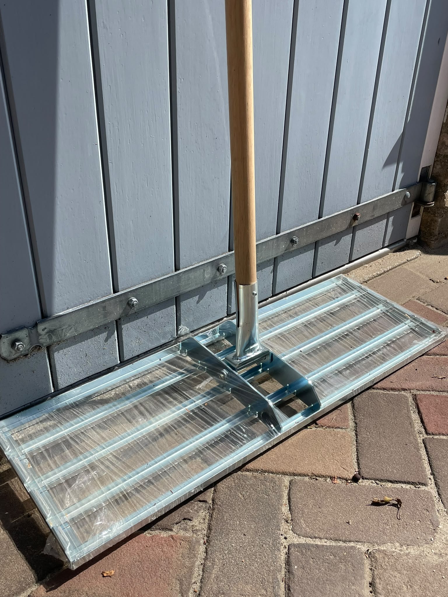 ATLAS Egalisatiehark staal 75 x 26 cm met steel 150 cm