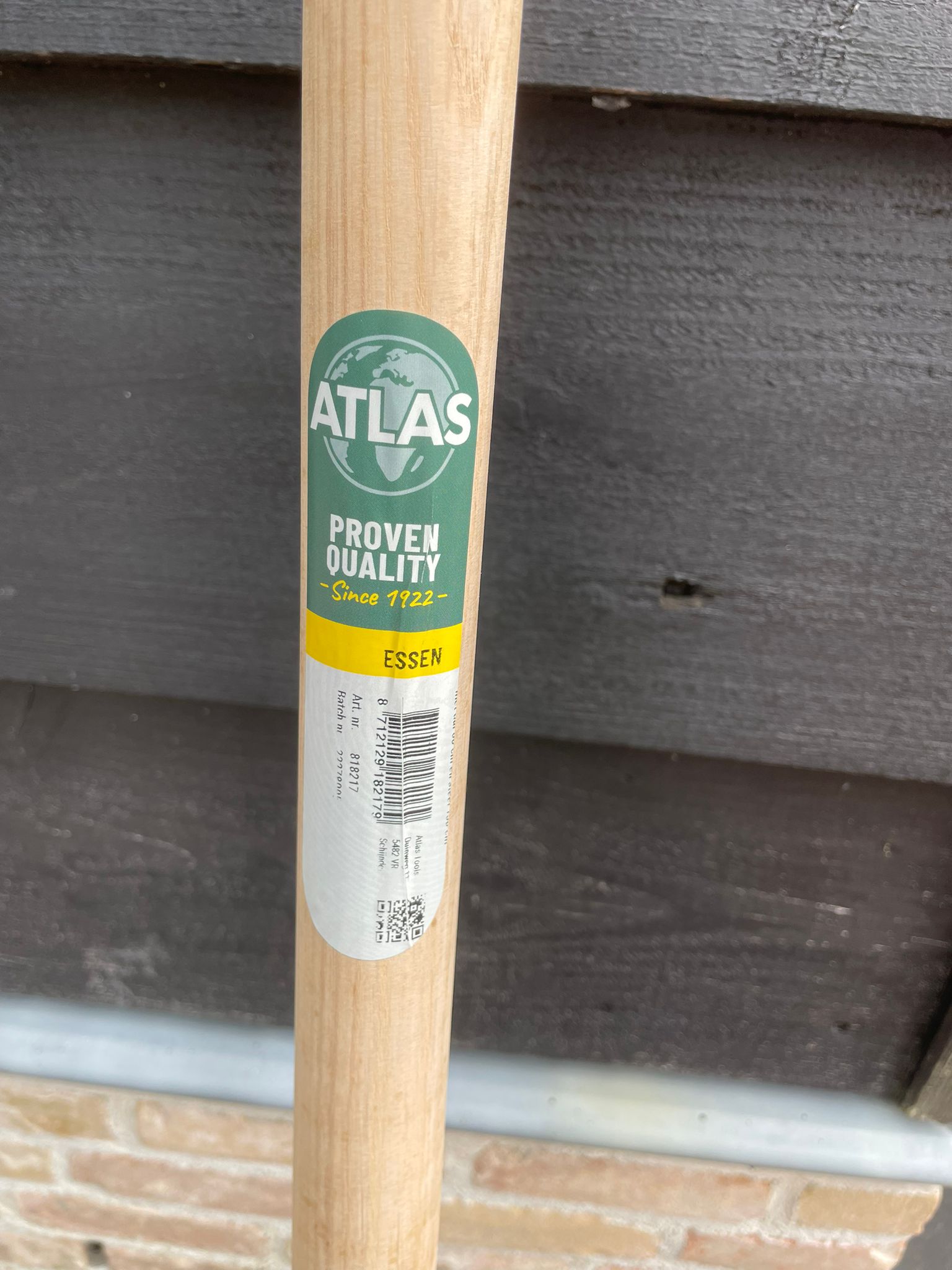 Asfalthark ATLAS Versterkt 16-tands – Essenhouten Steel 130 cm