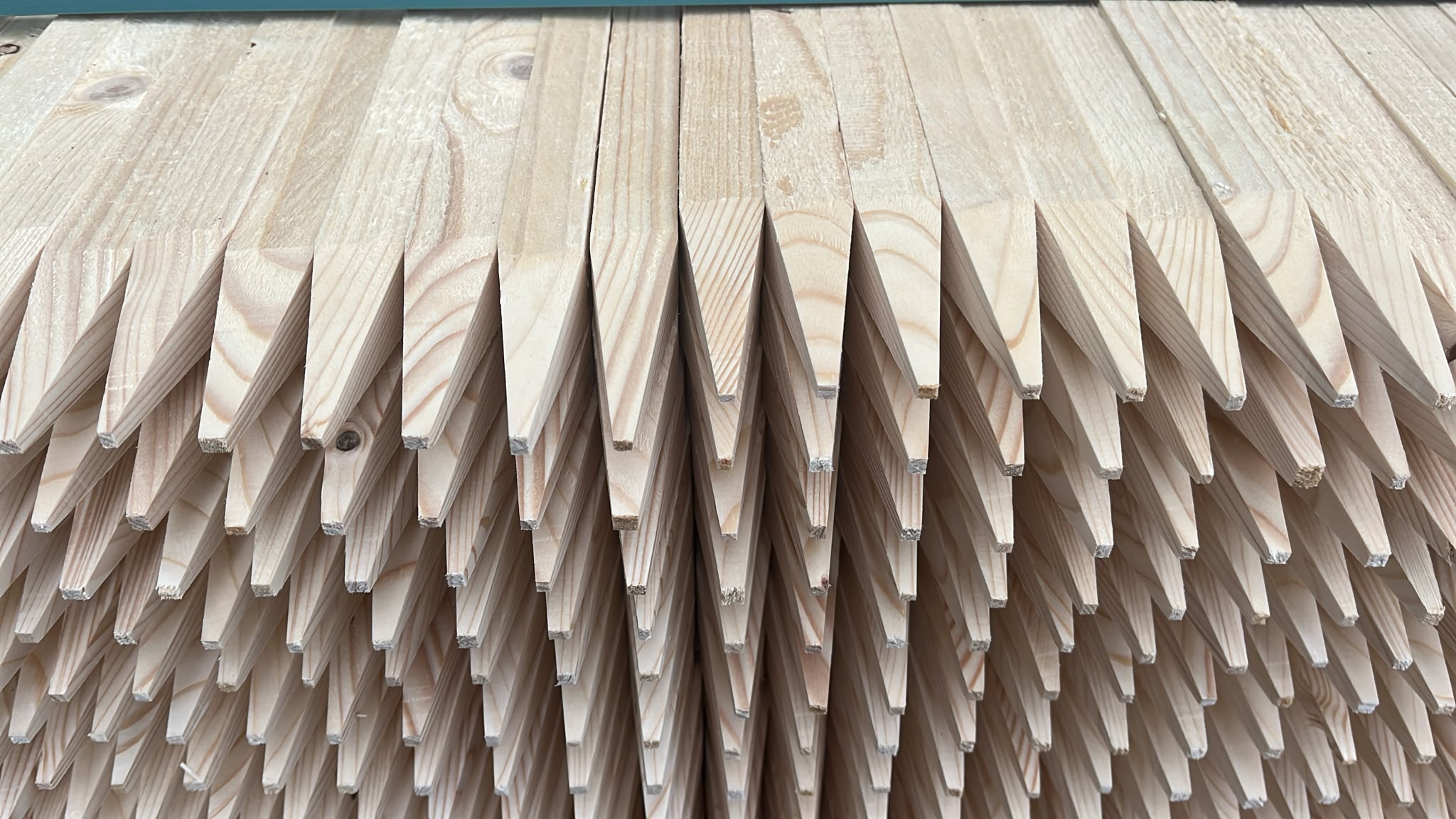 Piketpaaltjes Vuren 60 cm – 2,2 × 2,2 cm – Pallet 1000 stuks