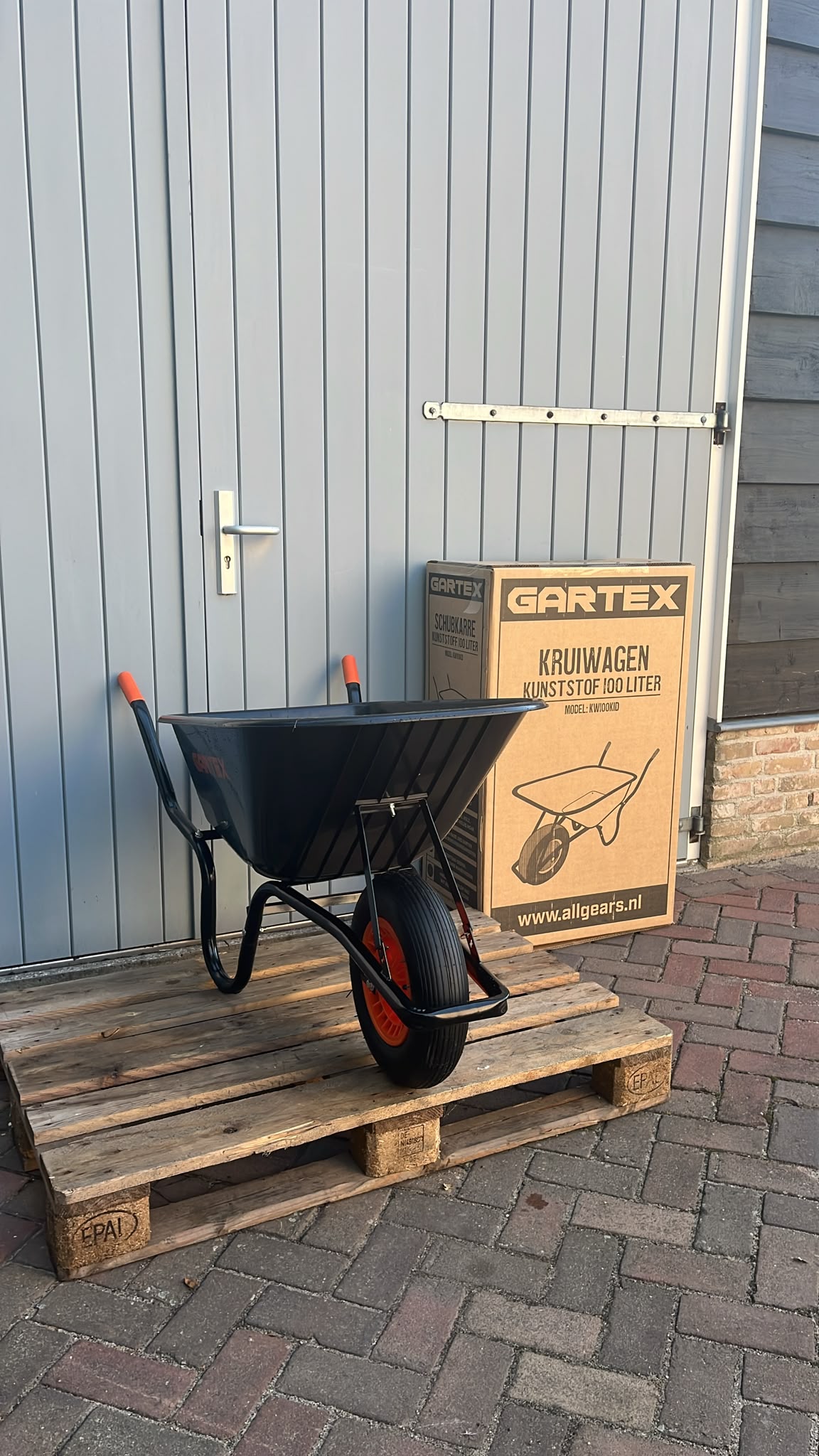 Kunststof Kruiwagen 100L – 160 kg – KW100KID